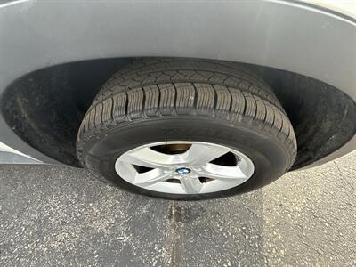 2009 BMW X5 xDrive30i - Photo 15 - Lannon, WI 53046