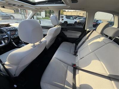 2017 Subaru Forester 2.5i Premium - Photo 8 - Lannon, WI 53046