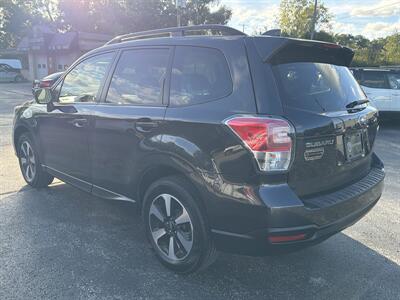 2017 Subaru Forester 2.5i Premium - Photo 4 - Lannon, WI 53046