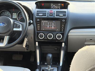 2017 Subaru Forester 2.5i Premium - Photo 14 - Lannon, WI 53046