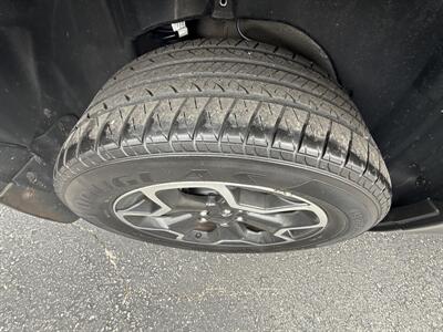 2013 Subaru XV Crosstrek 2.0i Premium   - Photo 20 - Lannon, WI 53046