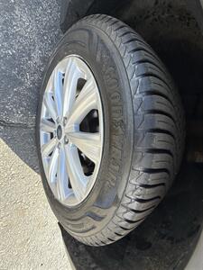 2017 Ford Escape Titanium   - Photo 17 - Lannon, WI 53046