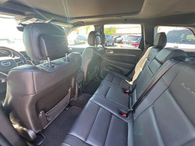 2017 Jeep Grand Cherokee Summit   - Photo 8 - Lannon, WI 53046