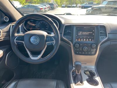 2017 Jeep Grand Cherokee Summit   - Photo 14 - Lannon, WI 53046