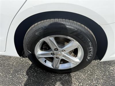 2019 Chevrolet Malibu LS Fleet - Photo 17 - Lannon, WI 53046