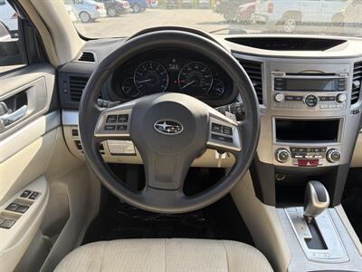 2012 Subaru Outback 2.5i   - Photo 16 - Lannon, WI 53046