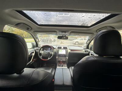 2012 Lexus GX 460 Premium - Photo 16 - Lannon, WI 53046
