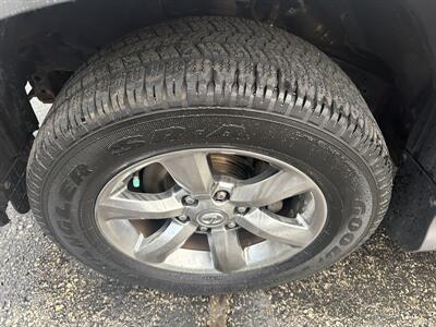 2012 Lexus GX 460 Premium - Photo 22 - Lannon, WI 53046