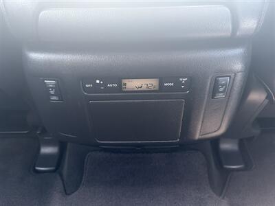2014 INFINITI QX80   - Photo 21 - Lannon, WI 53046
