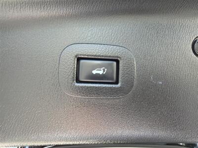 2014 INFINITI QX80   - Photo 15 - Lannon, WI 53046