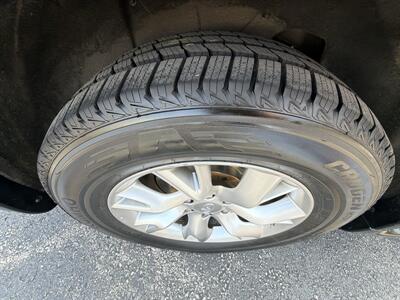 2014 INFINITI QX80   - Photo 25 - Lannon, WI 53046