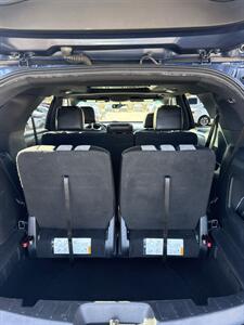 2017 Ford Explorer XLT - Photo 7 - Lannon, WI 53046