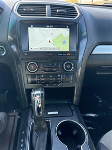 2017 Ford Explorer XLT - Photo 13 - Lannon, WI 53046