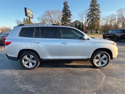 2011 Toyota Highlander Limited   - Photo 8 - Lannon, WI 53046