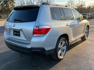 2011 Toyota Highlander Limited   - Photo 7 - Lannon, WI 53046