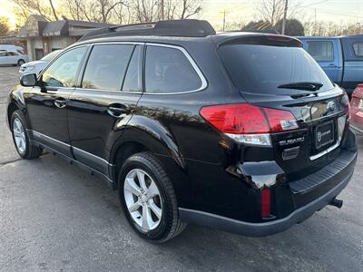 2013 Subaru Outback 2.5i Premium   - Photo 5 - Lannon, WI 53046
