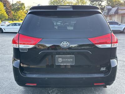 2013 Toyota Sienna XLE 7-Passenger   - Photo 7 - Lannon, WI 53046
