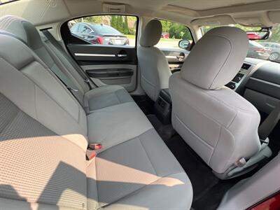 2010 Dodge Charger SXT   - Photo 11 - Lannon, WI 53046