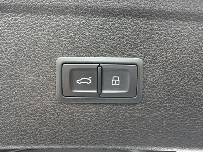 2018 Audi Q5 2.0T quattro Prestige - Photo 12 - Lannon, WI 53046