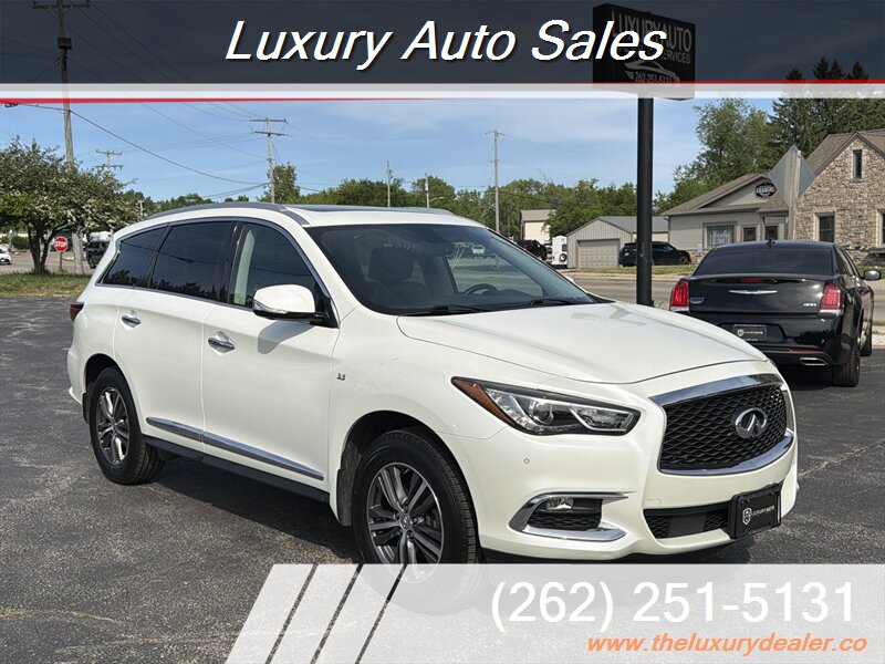 2018 INFINITI QX60   - Photo 1 - Lannon, WI 53046
