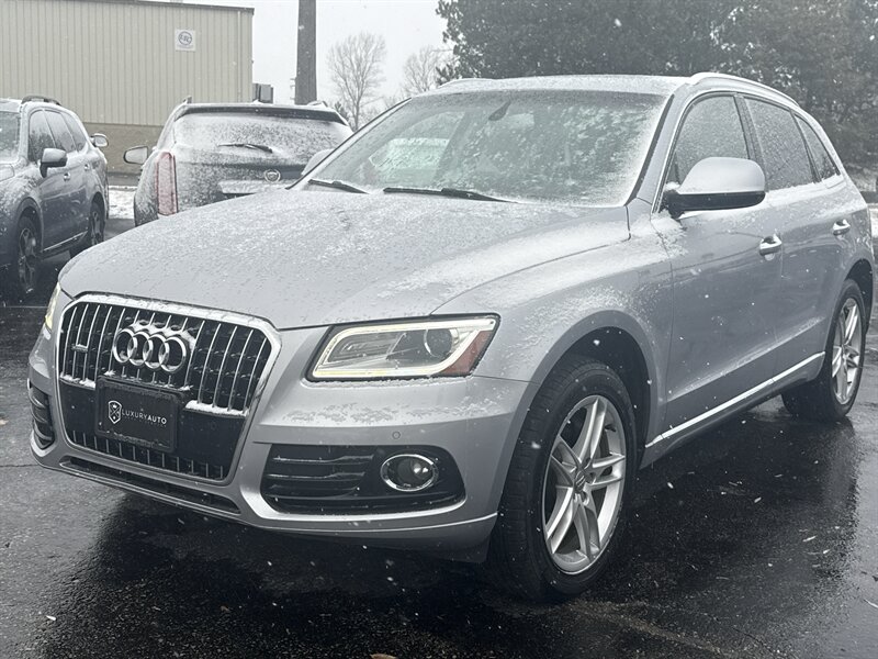2015 Audi Q5 Premium TDI photo 2