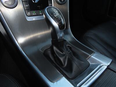 2016 Volvo XC60 T5 Drive-E Premier   - Photo 28 - Santa Cruz, CA 95062