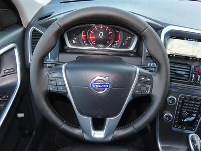 2016 Volvo XC60 T5 Drive-E Premier   - Photo 9 - Santa Cruz, CA 95062