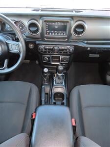 2022 Jeep Wrangler Sport Unlimited 4WD - Photo 14 - Santa Cruz, CA 95062