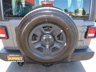 2022 Jeep Wrangler Sport Unlimited 4WD - Photo 33 - Santa Cruz, CA 95062