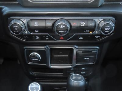 2022 Jeep Wrangler Sport Unlimited 4WD - Photo 24 - Santa Cruz, CA 95062
