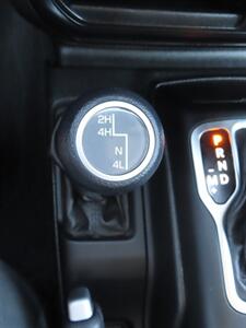 2022 Jeep Wrangler Sport Unlimited 4WD - Photo 11 - Santa Cruz, CA 95062