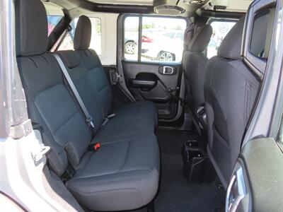 2022 Jeep Wrangler Sport Unlimited 4WD - Photo 31 - Santa Cruz, CA 95062