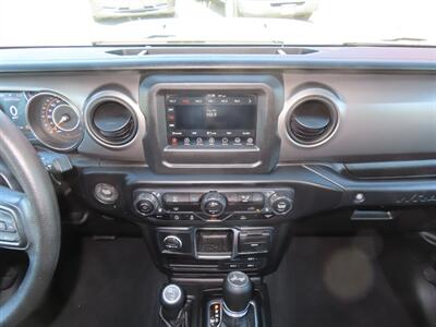 2022 Jeep Wrangler Sport Unlimited 4WD - Photo 13 - Santa Cruz, CA 95062
