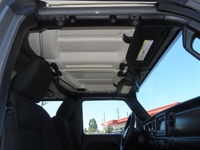 2022 Jeep Wrangler Sport Unlimited 4WD - Photo 18 - Santa Cruz, CA 95062