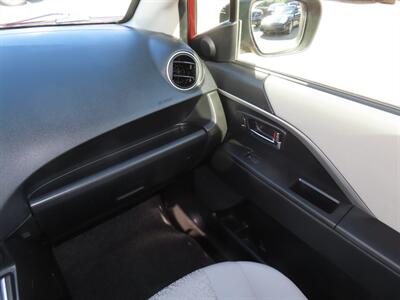 2012 Mazda Mazda5 Sport   - Photo 16 - Santa Cruz, CA 95062