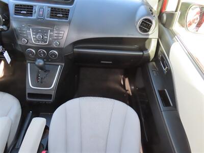 2012 Mazda Mazda5 Sport   - Photo 15 - Santa Cruz, CA 95062