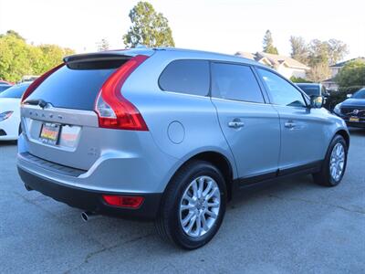 2010 Volvo XC60 T6 AWD   - Photo 4 - Santa Cruz, CA 95062