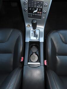 2010 Volvo XC60 T6 AWD   - Photo 13 - Santa Cruz, CA 95062