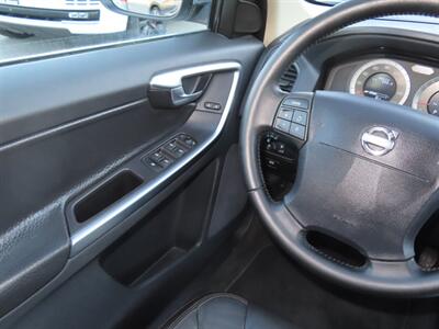 2010 Volvo XC60 T6 AWD   - Photo 11 - Santa Cruz, CA 95062
