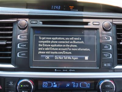 2017 Toyota Highlander XLE   - Photo 28 - Santa Cruz, CA 95062