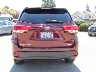 2017 Toyota Highlander XLE   - Photo 48 - Santa Cruz, CA 95062