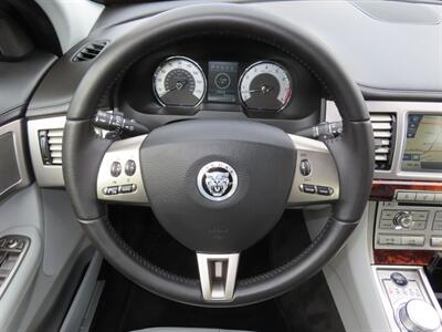 2010 Jaguar XF Premium   - Photo 8 - Santa Cruz, CA 95062