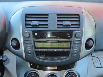 2011 Toyota RAV4 4WD - Photo 20 - Santa Cruz, CA 95062