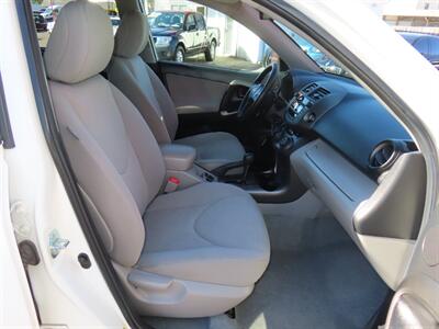 2011 Toyota RAV4 4WD - Photo 17 - Santa Cruz, CA 95062