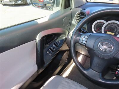2011 Toyota RAV4 4WD - Photo 10 - Santa Cruz, CA 95062
