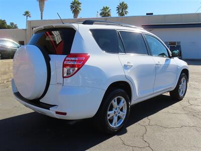 2011 Toyota RAV4 4WD - Photo 4 - Santa Cruz, CA 95062