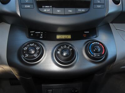 2011 Toyota RAV4 4WD - Photo 22 - Santa Cruz, CA 95062