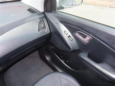 2013 Hyundai TUCSON Limited AWD   - Photo 22 - Santa Cruz, CA 95062