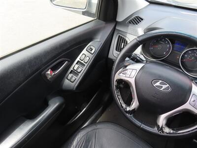 2013 Hyundai TUCSON Limited AWD   - Photo 12 - Santa Cruz, CA 95062