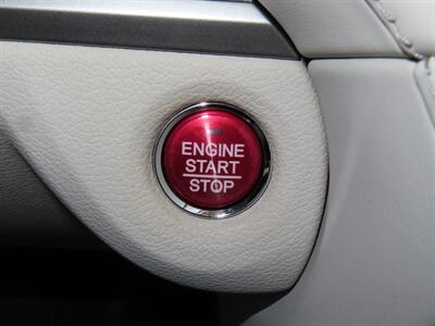2015 Acura RLX w/Tech   - Photo 11 - Santa Cruz, CA 95062